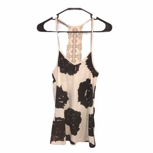 ⭐️Love Notes Black and Cream Floral Tank Top